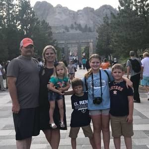 Meet your Posher, Holley